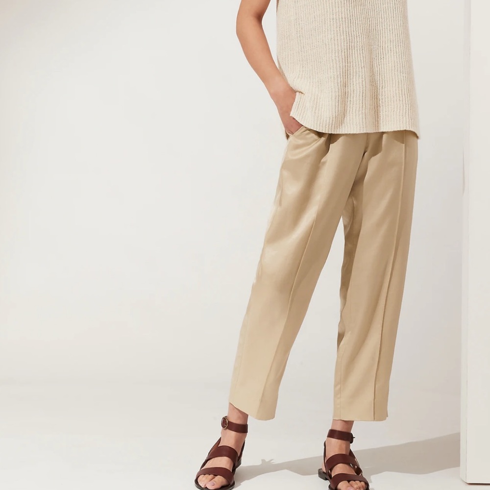 NEW Banana Republic Slim Satin Pant in Sand